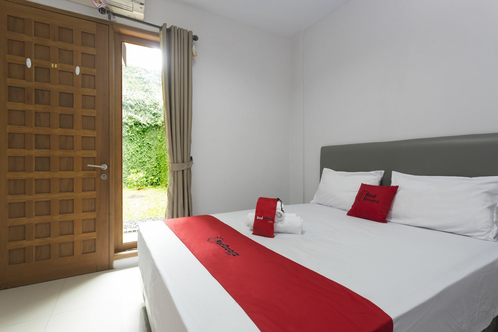 Reddoorz Plus Near Cilandak Town Square 2 Jakarta Exteriér fotografie